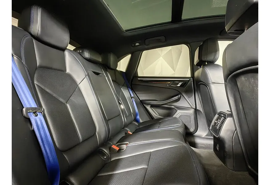 Porsche Macan 2.0 TFSI AMT 4WD (265 л.с.) PDK T Синий в АВИЛОН. Слайд №16