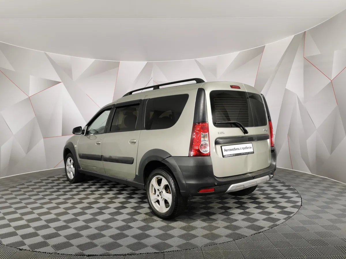 ВАЗ (Lada) Largus 1.6 MT 16 кл (5 мест) (102 л.с.) KS045-52-X00 Luxe Бежевый в АВИЛОН. Слайд №4