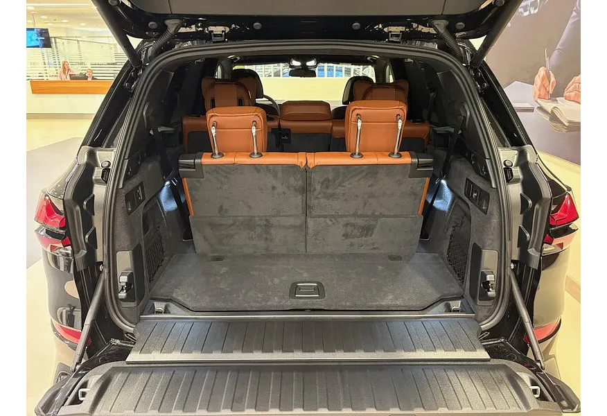 BMW X5 xDrive30d Steptronic (286 л.с.) Черный в АВИЛОН. Слайд №8