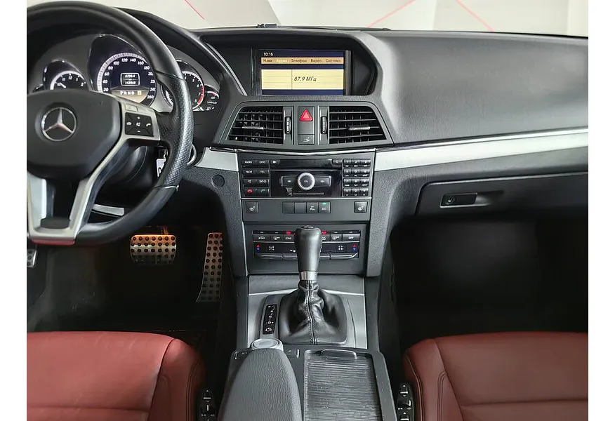 Mercedes-Benz E-Класс E 250 T BlueEfficiency 7G-Tronic Plus (204 л.с.) Серебристый в АВИЛОН. Слайд №15