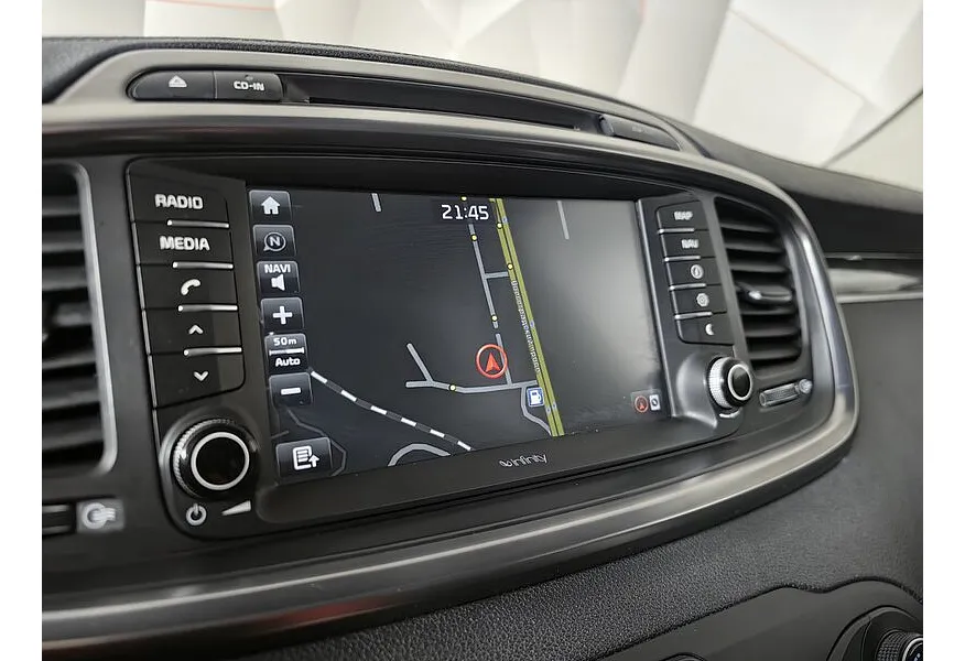 Kia Sorento 2.2 D AT AWD (5 мест) (200 л.с.) Premium Белый в АВИЛОН. Слайд №21