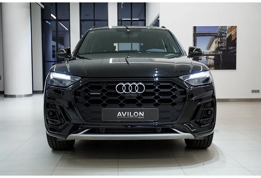 Audi Q5 L 2.0 TFSI S tronic quattro (245 л.с.) Luxury Dynamic Черный в АВИЛОН. Слайд №5