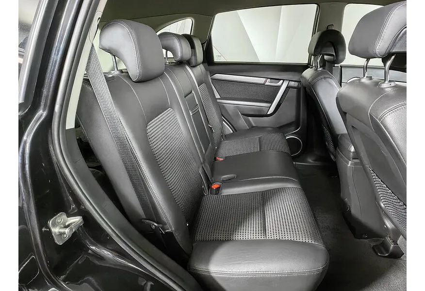 АВИЛОН - Chevrolet Captiva 2.4 MT (5 мест) (167 л.с.) LT Черный - slide 11