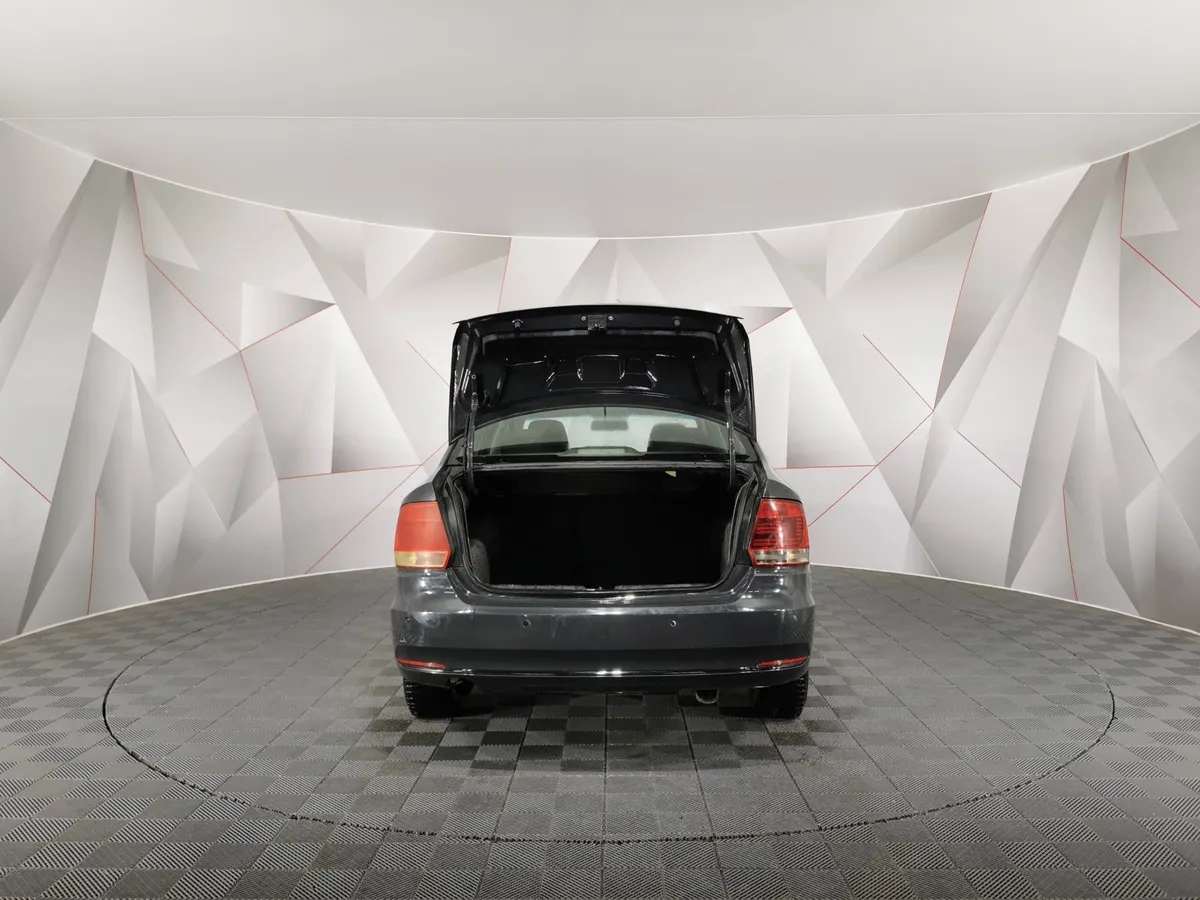 Volkswagen Polo 1.6 MPI AT (110 л.с.) Trendline Серый в АВИЛОН. Слайд №11