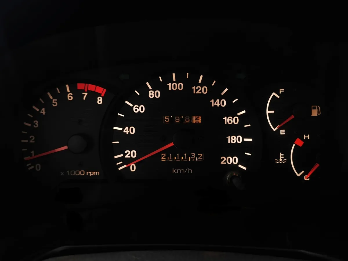 Hyundai Accent 1.5 MT (102 л.с.) Серебристый в АВИЛОН. Слайд №17