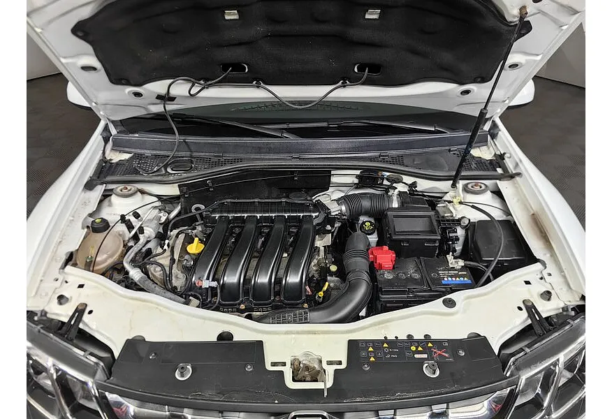 Renault Duster 2.0 MT 4x4 (143 л.с.) Белый в АВИЛОН. Слайд №11