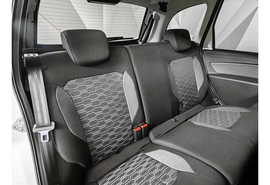 ВАЗ (Lada) Granta 1.6 MT (90 л.с.) Classic Белый в АВИЛОН. Слайд №12