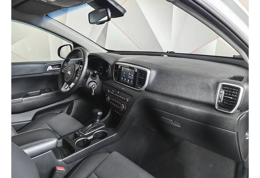 АВИЛОН - Kia Sportage 2.0 AT (150 л.с.) Белый - slide 13