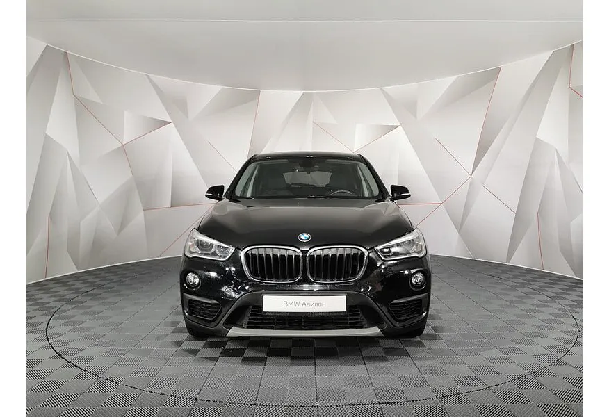 АВИЛОН - BMW X1 20i sDrive AT (192 л.с.) Черный - slide 1