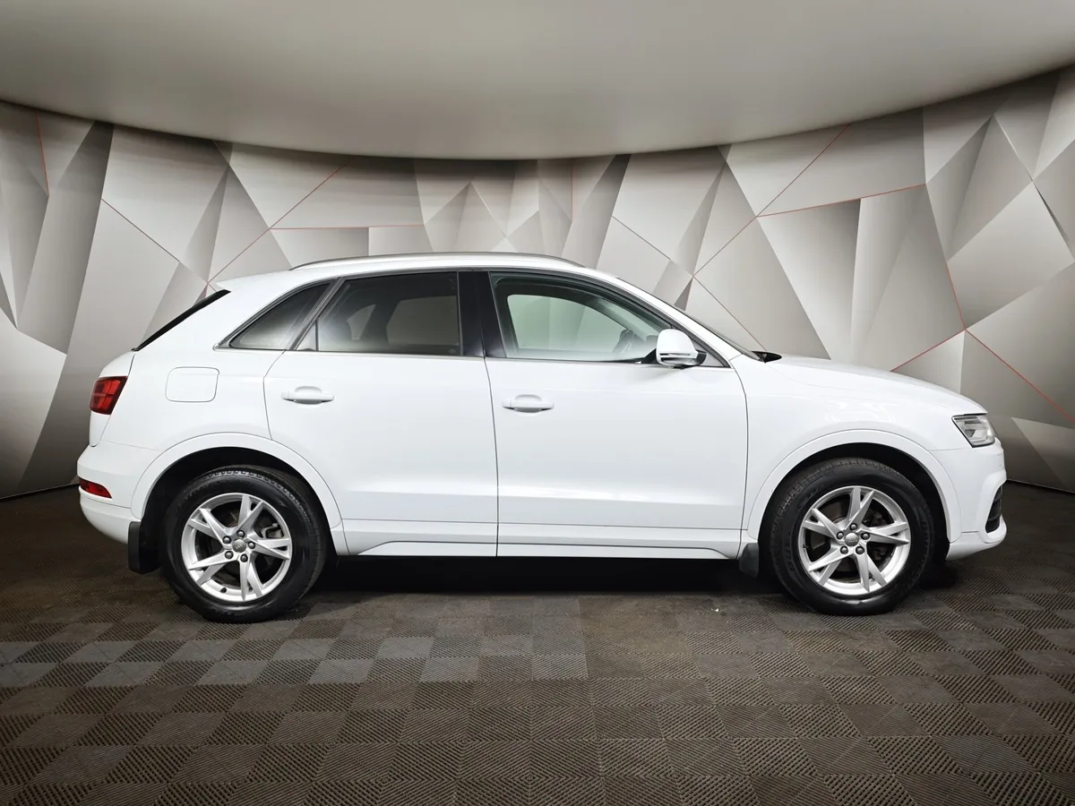 Audi Q3 2.0 TFSI S tronic quattro (180 л.с.) Design Белый в АВИЛОН. Слайд №6