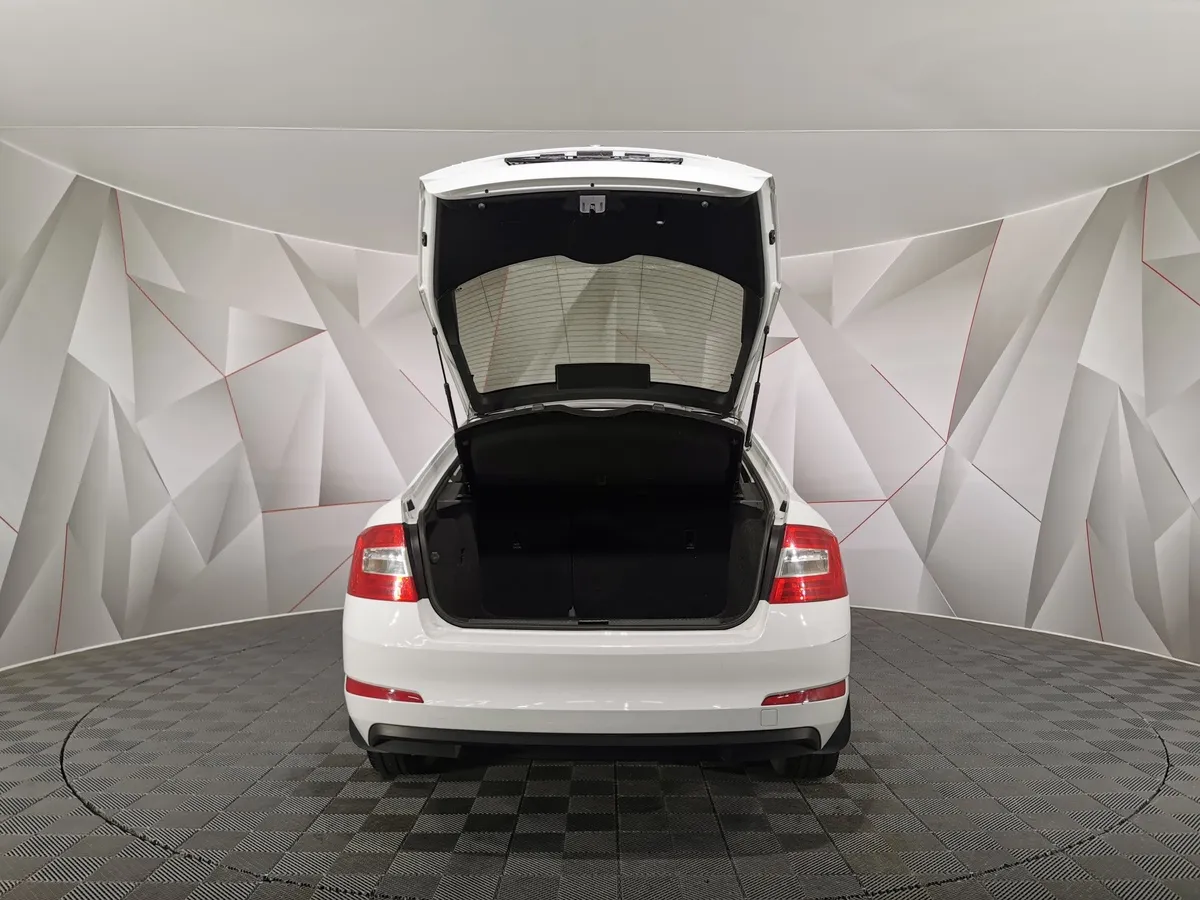 Skoda Octavia 1.4 TSI DSG (150 л.с.) Ambition Белый в АВИЛОН. Слайд №11