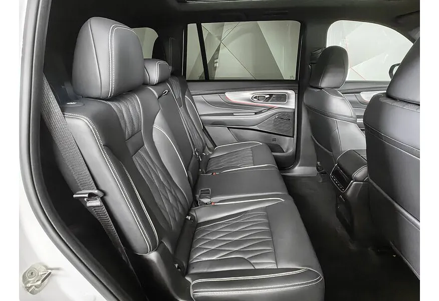 GAC GS8 2.0T 4WD (231 л.с.) GT Белый в АВИЛОН. Слайд №15