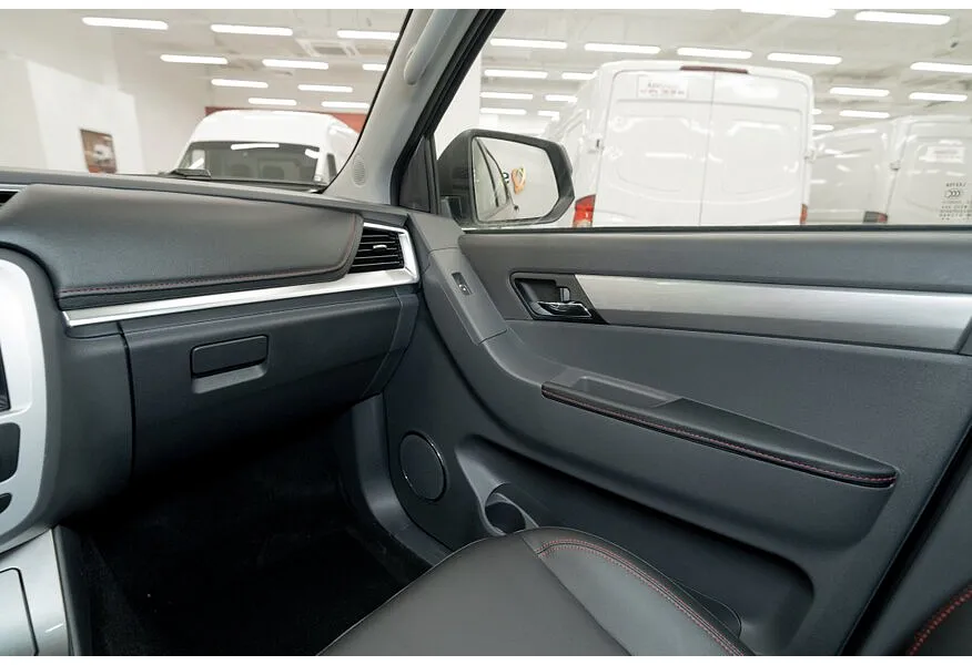 Sollers ST6 2.0G 6MT AWD (176 л.с.) Comfort Черный в АВИЛОН. Слайд №7