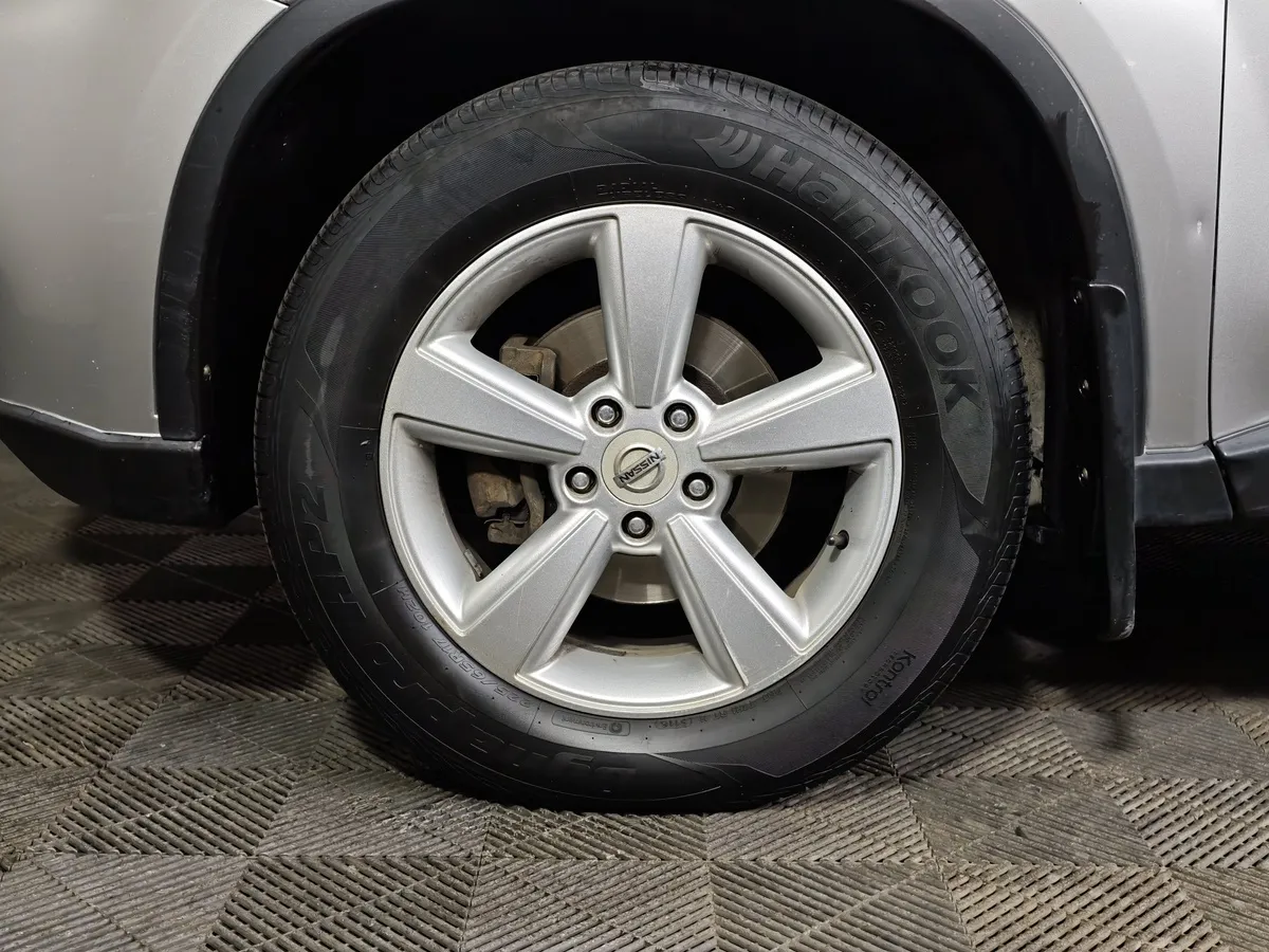 Nissan X-Trail 2.0 CVT AWD (141 л.с.) Серебристый в АВИЛОН. Слайд №8