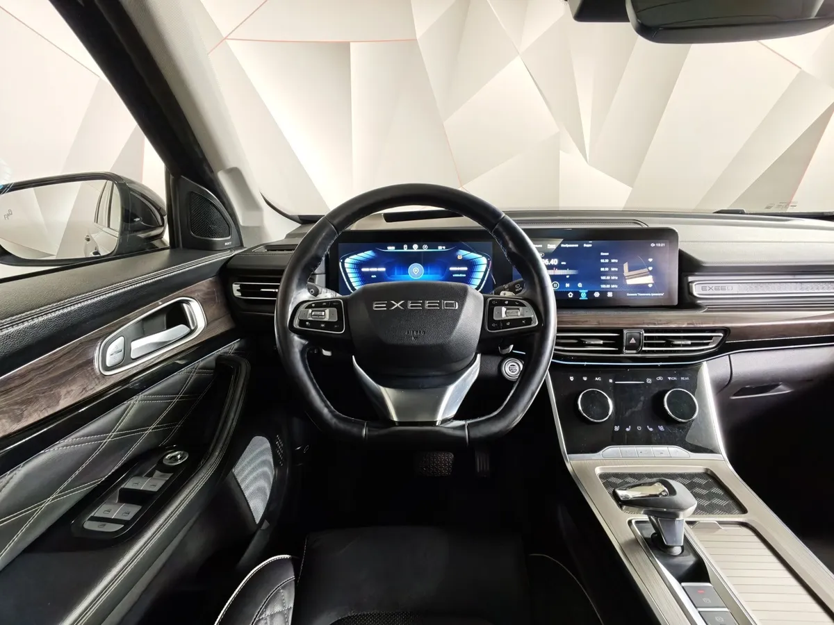 EXEED VX 2.0 AMT AWD (249 л.с.) President Черный в АВИЛОН. Слайд №19