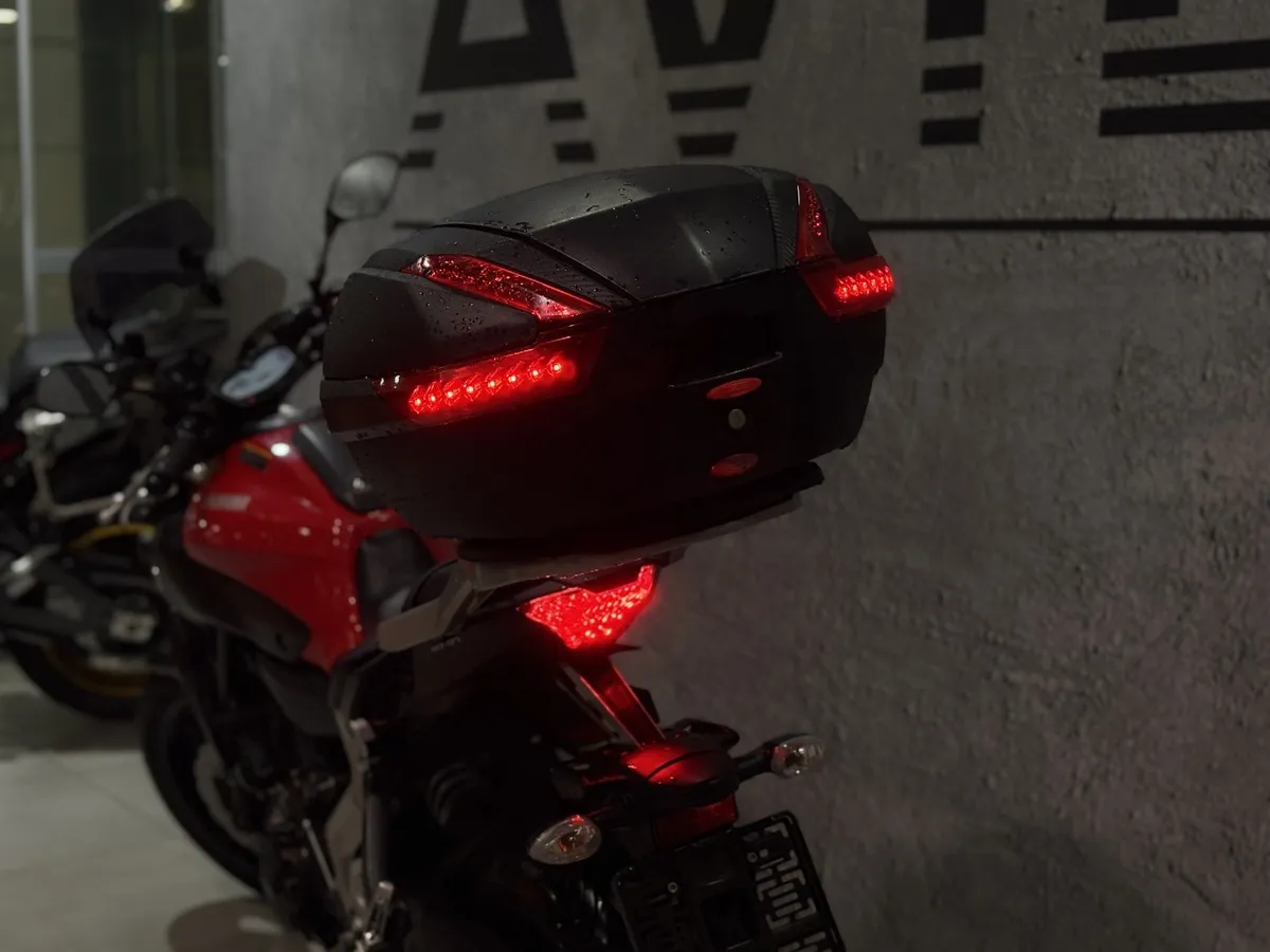 Yamaha MT-07 689 см³ (75 л.с.) 689 Красный в АВИЛОН. Слайд №16