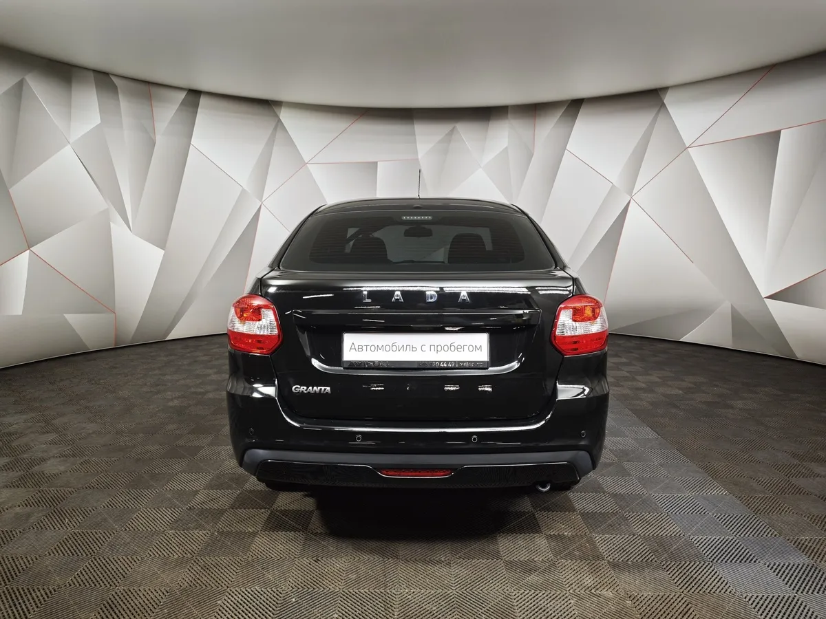 ВАЗ (Lada) Granta 1.6 MT 8кл (87 л.с.) Черный в АВИЛОН. Слайд №8