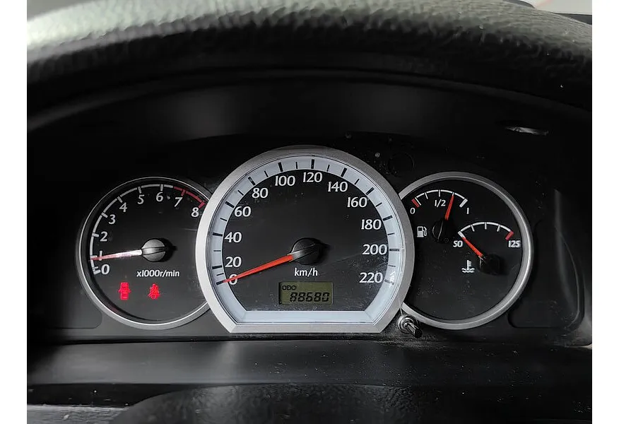 Chevrolet Lacetti 1.4 MT (95 л.с.) Серебристый в АВИЛОН. Слайд №12