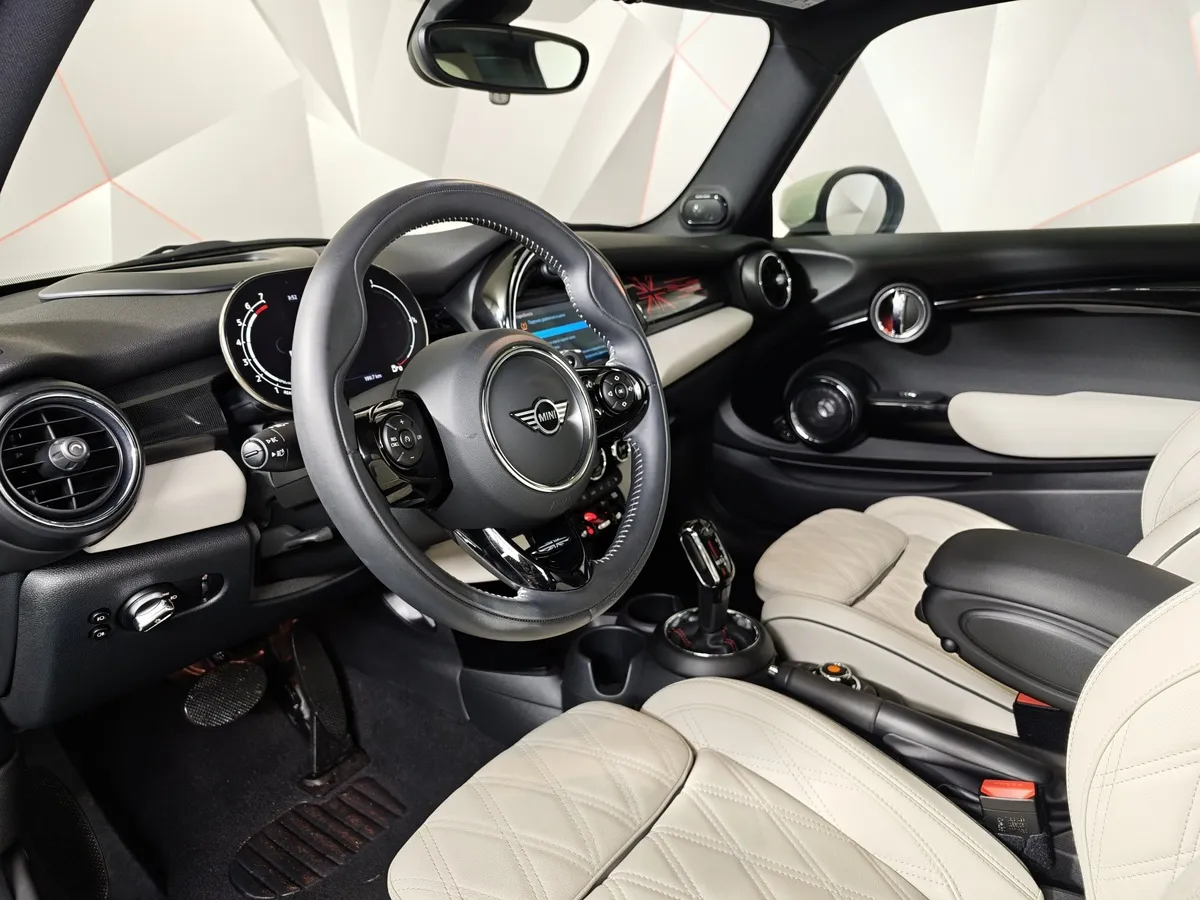 MINI 3 двери Cooper S 2.0 AT (192 л.с.) Черный в АВИЛОН. Слайд №11