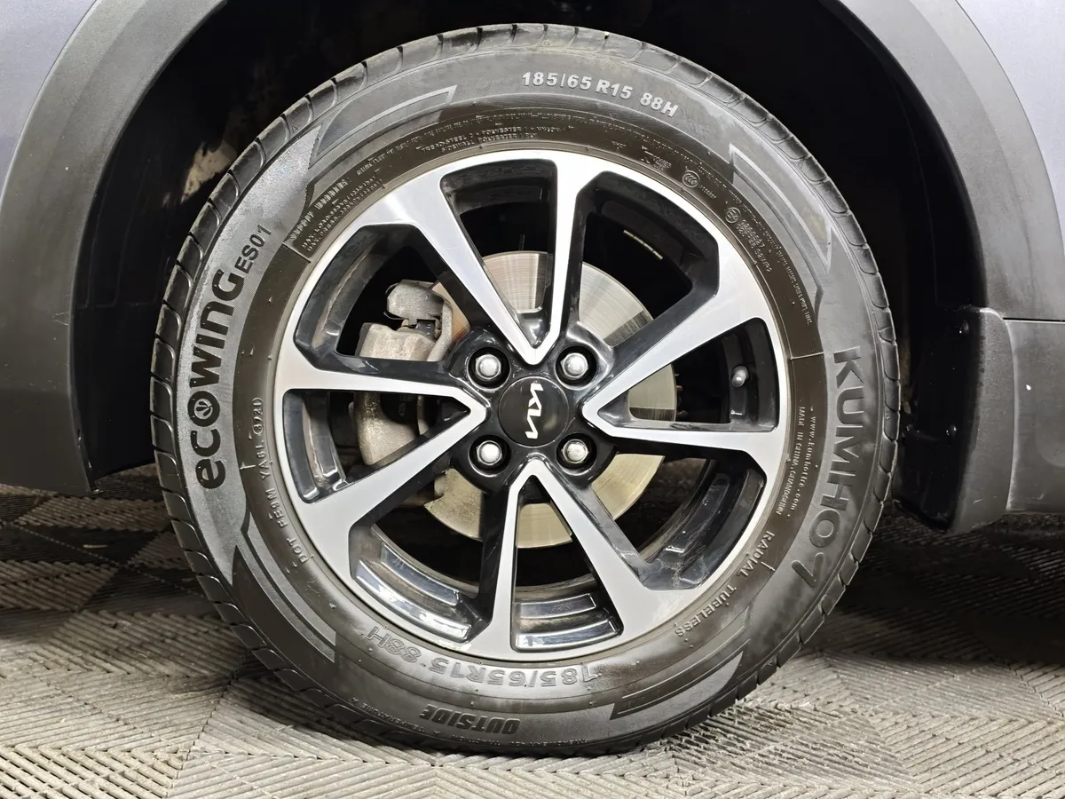 Solaris KRX 1.6 MT (123 л.с.) Luxe Серый в АВИЛОН. Слайд №9