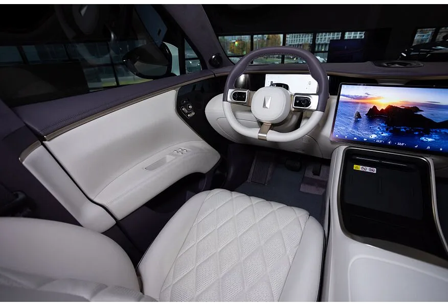 Avatr 11 116 kWh 4WD (578 л.с.) 5 мест Белый в АВИЛОН. Слайд №14