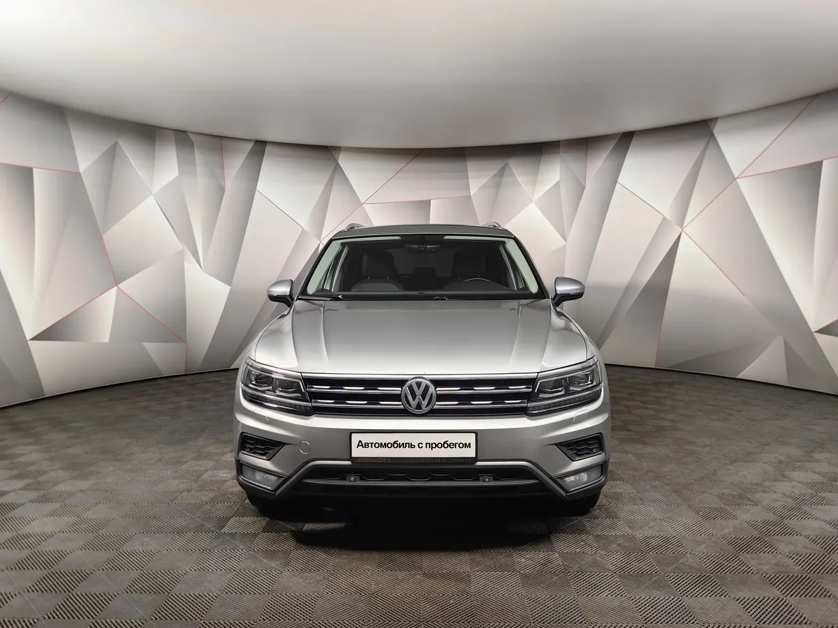 Volkswagen Tiguan 2.0 TDI 4Motion AT (140 л.с.) Track & Field Серебристый в АВИЛОН. Слайд №7