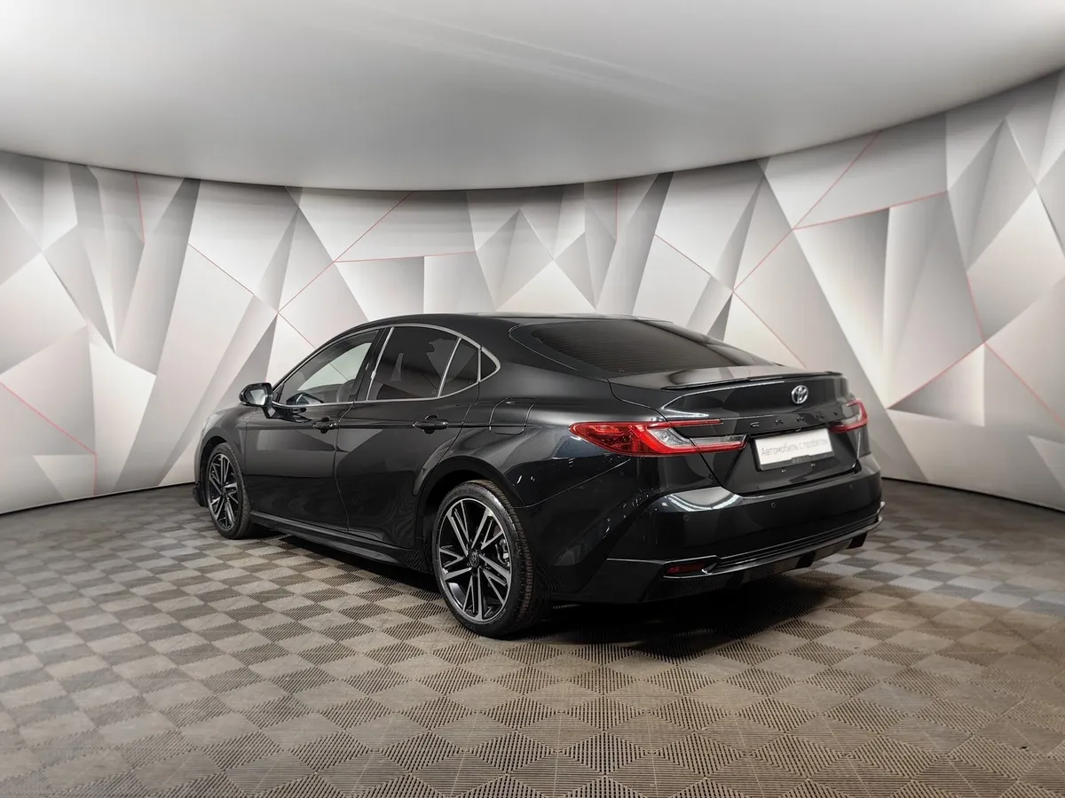 Toyota Camry 2.0 AT (173 л.с.) Sport Черный в АВИЛОН. Слайд №4