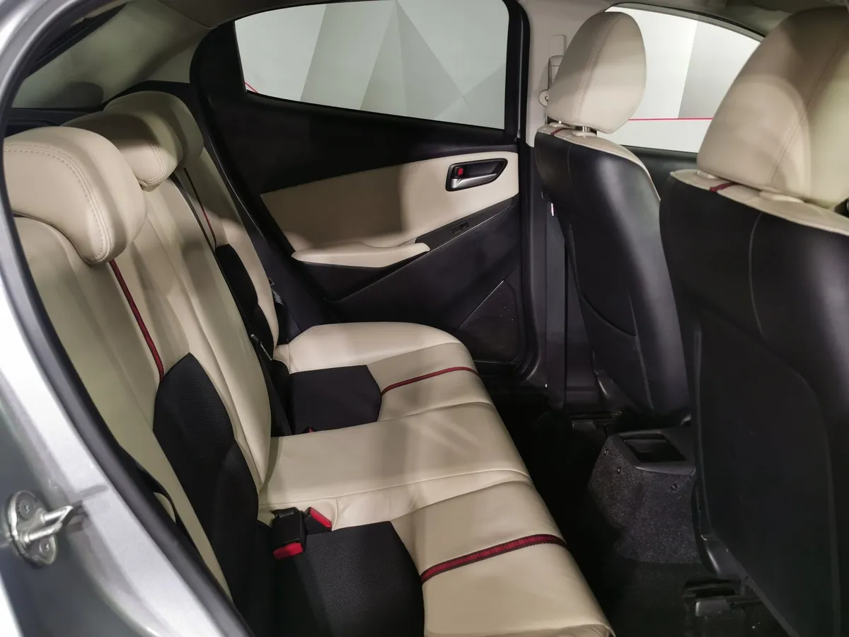 Mazda Demio 1.5d AT FWD (105 л.с.) Серый в АВИЛОН. Слайд №15