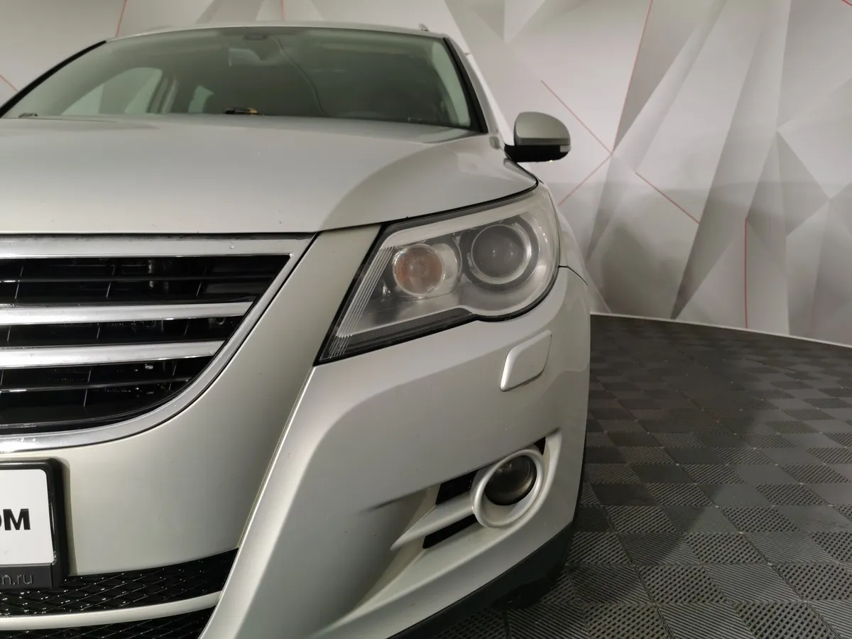 Volkswagen Tiguan 2.0 TSI 4Motion AT (170 л.с.) Sport&Style Серебристый в АВИЛОН. Слайд №10