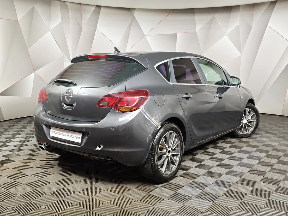 Opel Astra 1.6 Turbo AT (180 л.с.) Серый в АВИЛОН. Слайд №2