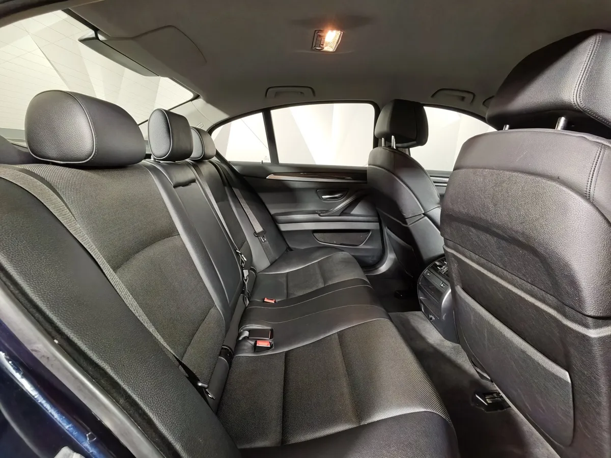 BMW 5 серия 528i xDrive Steptronic (245 л.с.) Синий в АВИЛОН. Слайд №14