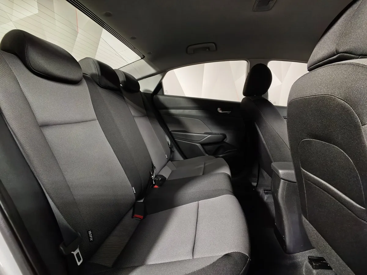Hyundai Solaris 1.6 AT (123 л.с.) Elegance Серебристый в АВИЛОН. Слайд №16