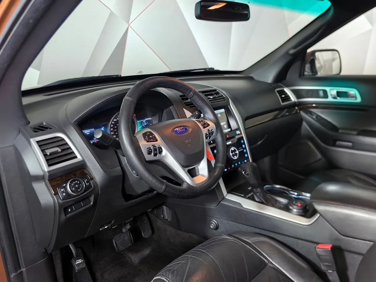 Ford Explorer 3.5 SelectShift 4WD (249 л.с.) Limited Plus Коричневый в АВИЛОН. Слайд №18