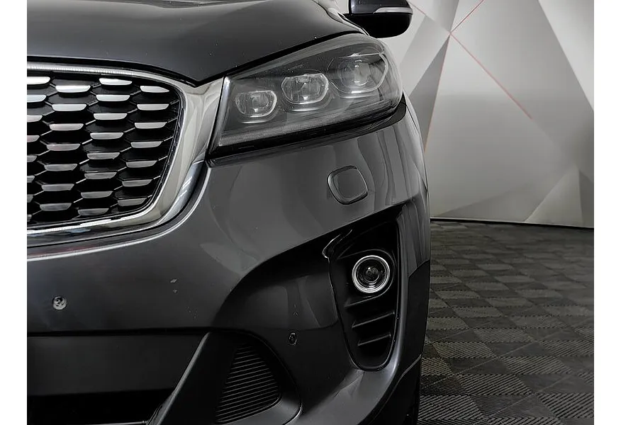 Kia Sorento 2.2 CRDi AT AWD (200 л.с.) Luxe Серый в АВИЛОН. Слайд №10