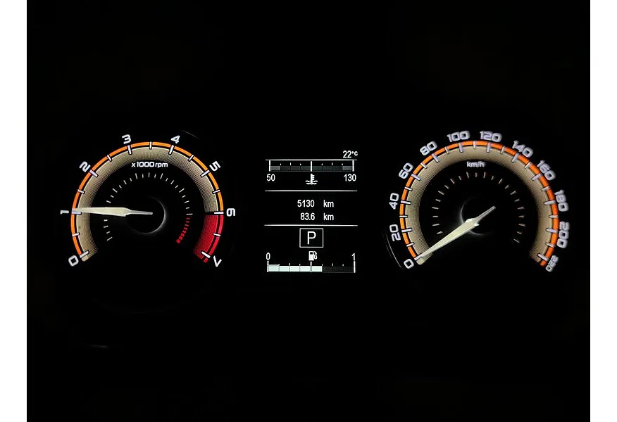 ВАЗ (Lada) Vesta 1.6 CVT (106 л.с.) Белый в АВИЛОН. Слайд №18