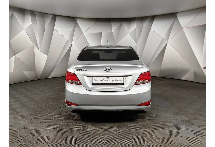 Hyundai Solaris 1.4 MT (107 л.с.) Active Серебристый в АВИЛОН. Слайд №8