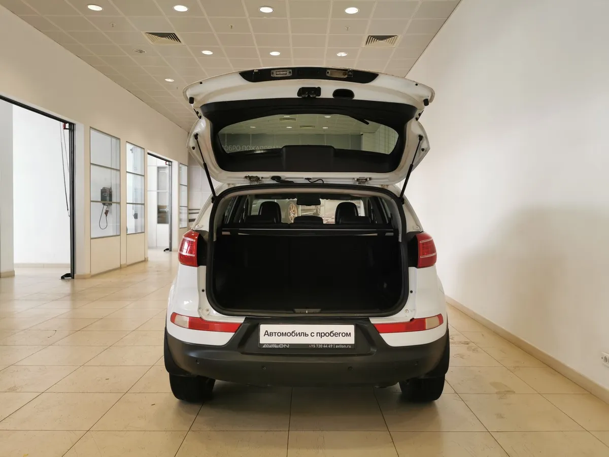 Kia Sportage 2.0 TD AT 4WD (136 л.с.) Белый в АВИЛОН. Слайд №11