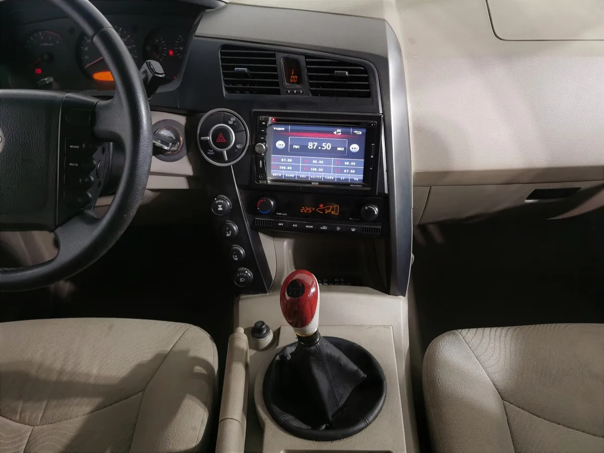 SsangYong Kyron 2.0 Xdi MT 4WD (141 л.с.) Черный в АВИЛОН. Слайд №12