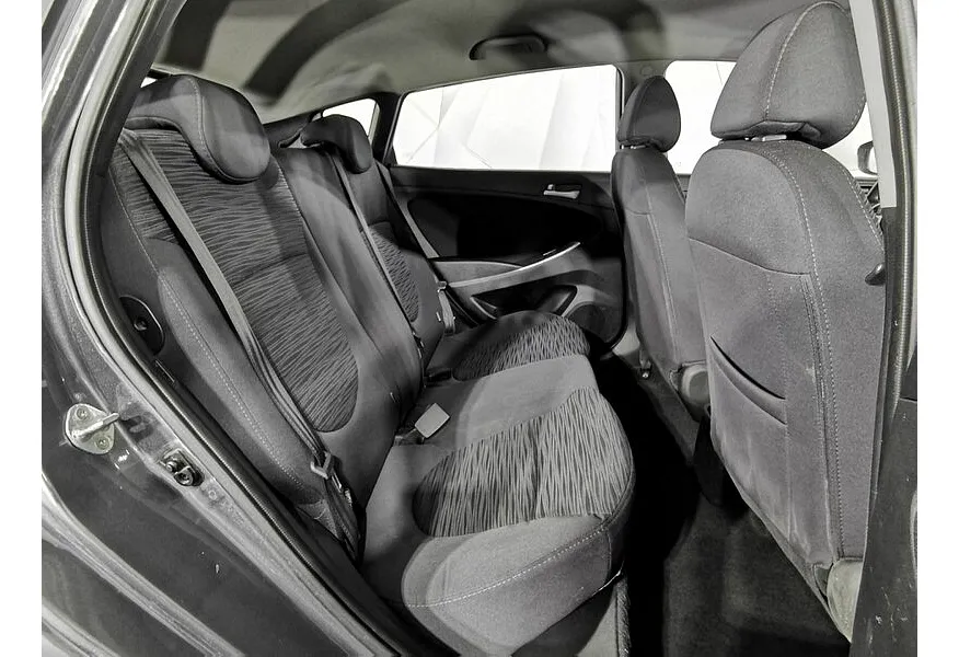 Hyundai Solaris 1.6 AT (123 л.с.) Comfort Серый в АВИЛОН. Слайд №17