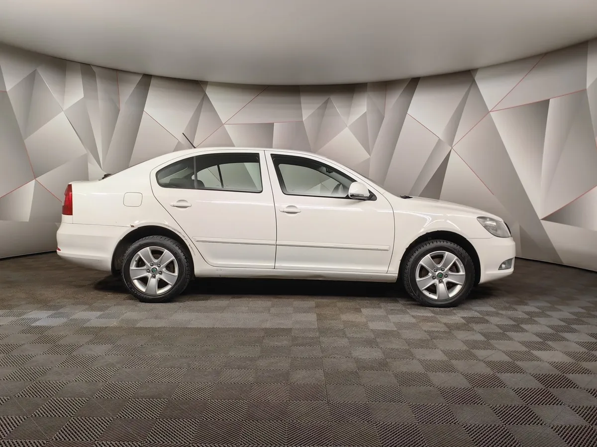 Skoda Octavia 1.8 TSI DSG (152 л.с.) Белый в АВИЛОН. Слайд №6