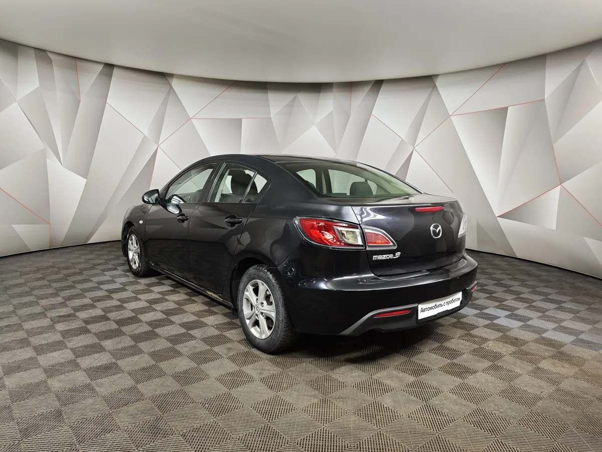 Mazda 3 1.6 AT (105 л.с.) Черный в АВИЛОН. Слайд №4