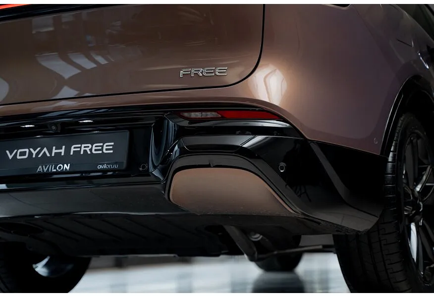 Voyah Free EVR 1.5 AT AWD (489 л.с.) Коричневый в АВИЛОН. Слайд №6