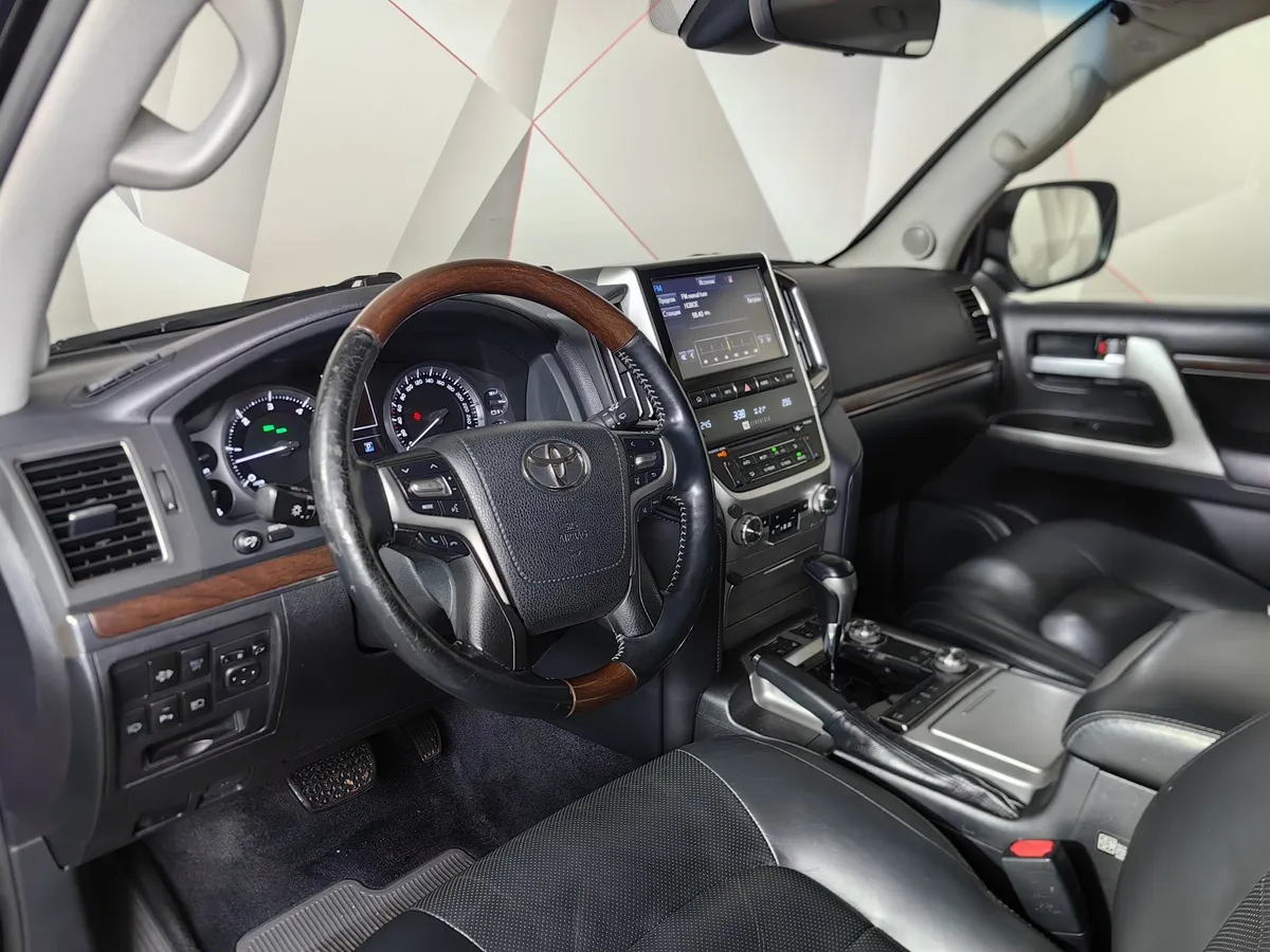 Toyota Land Cruiser 4.5 TD AT (249 л.с.) Черный в АВИЛОН. Слайд №19