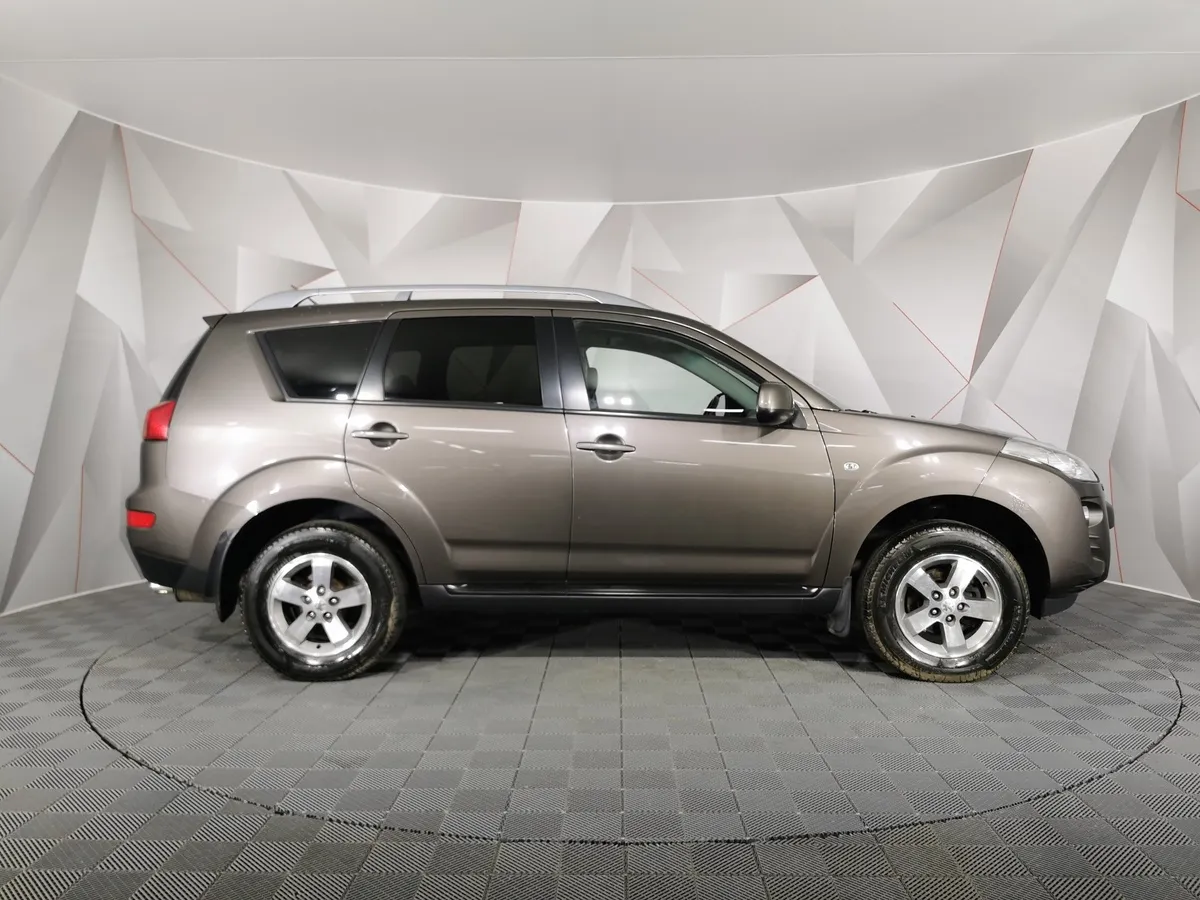 Peugeot 4007 2.4 CVT 4x4 (170 л.с.) Коричневый в АВИЛОН. Слайд №6