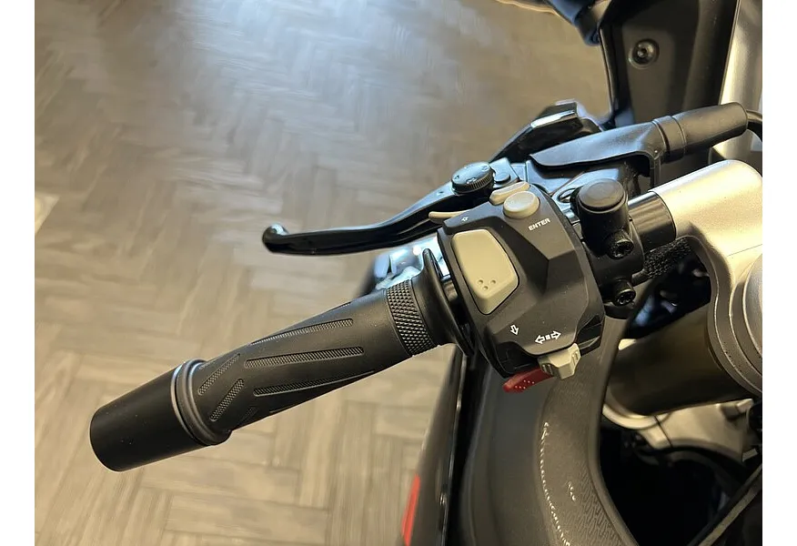 QJMOTOR SRK 421 RR 421 см³ (77 л.с.) (77) 421 в АВИЛОН. Слайд №11