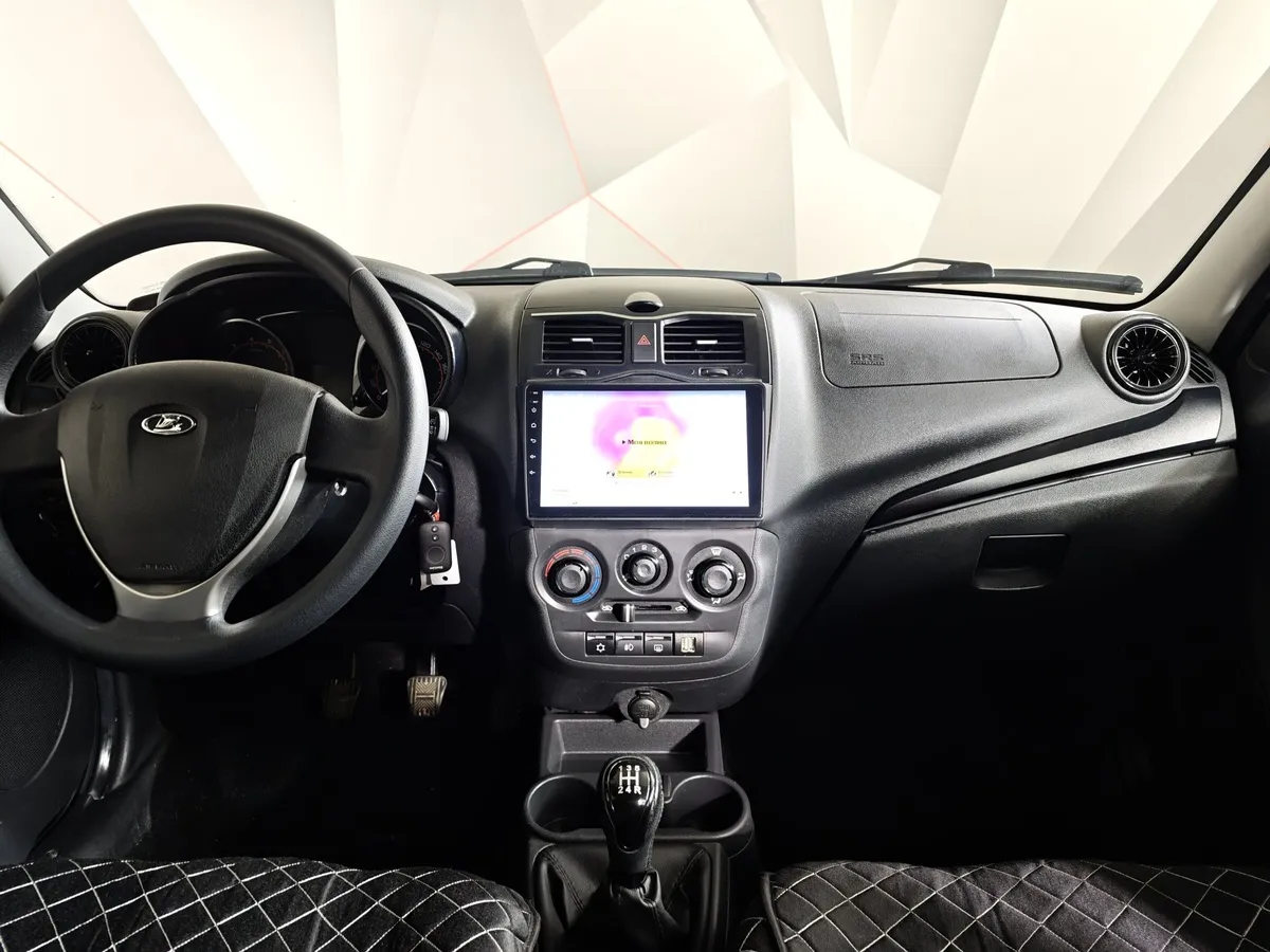 ВАЗ (Lada) Granta 1.6 MT 8кл (87 л.с.) Черный в АВИЛОН. Слайд №14