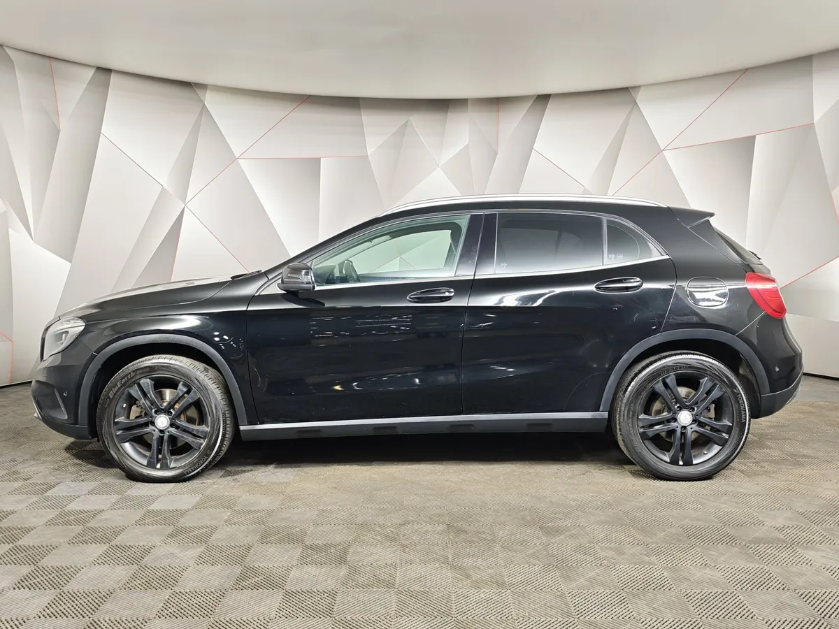 Mercedes-Benz GLA 250 7G-DCT 4MATIC (211 л.с.) Особая серия Черный в АВИЛОН. Слайд №5