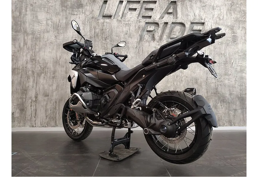 BMW Motorrad R 1300 GS R 1300 GS 1300 см³ (145) 1300 Черный в АВИЛОН. Слайд №5