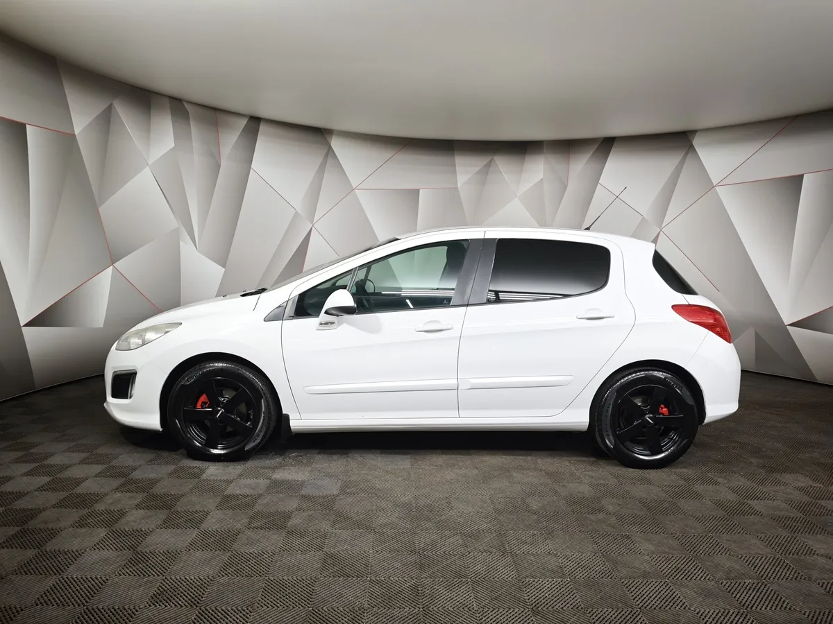 Peugeot 308 1.6 VTi AT (120 л.с.) Белый в АВИЛОН. Слайд №5