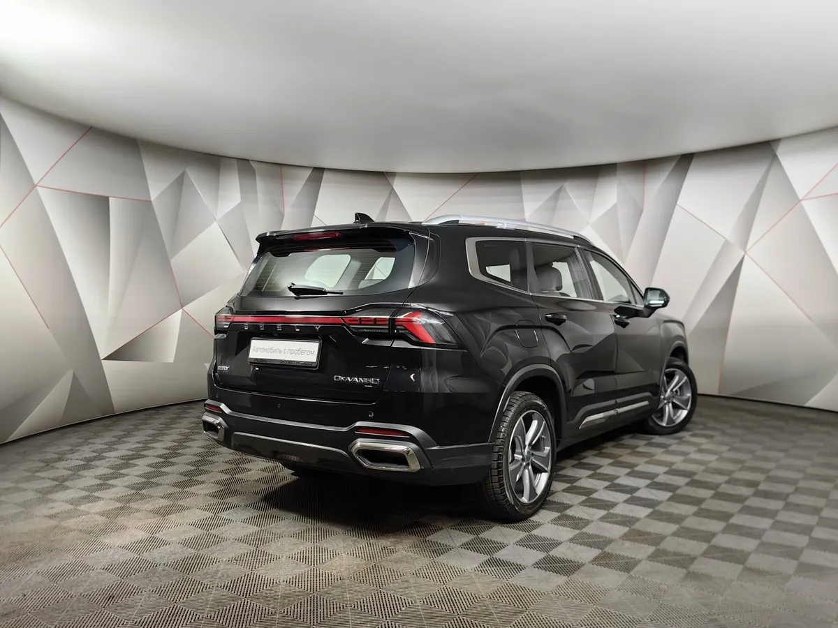 Geely Okavango 2.0T 7DCT 2WD (200 л.с.) Luxury Черный в АВИЛОН. Слайд №2